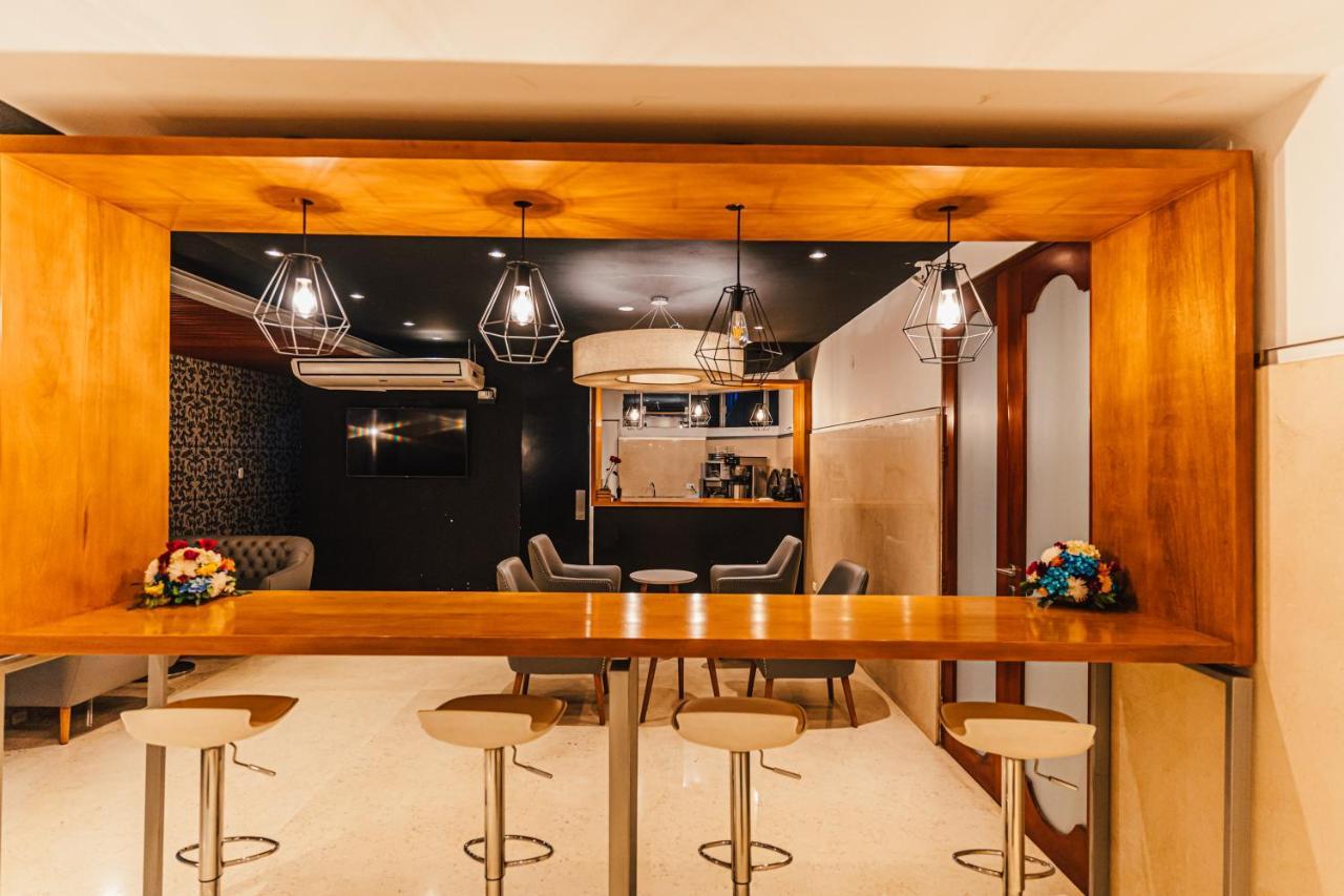Hotel Hacienda Lima Norte מראה חיצוני תמונה