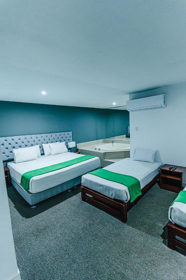 Hotel Hacienda Lima Norte מראה חיצוני תמונה