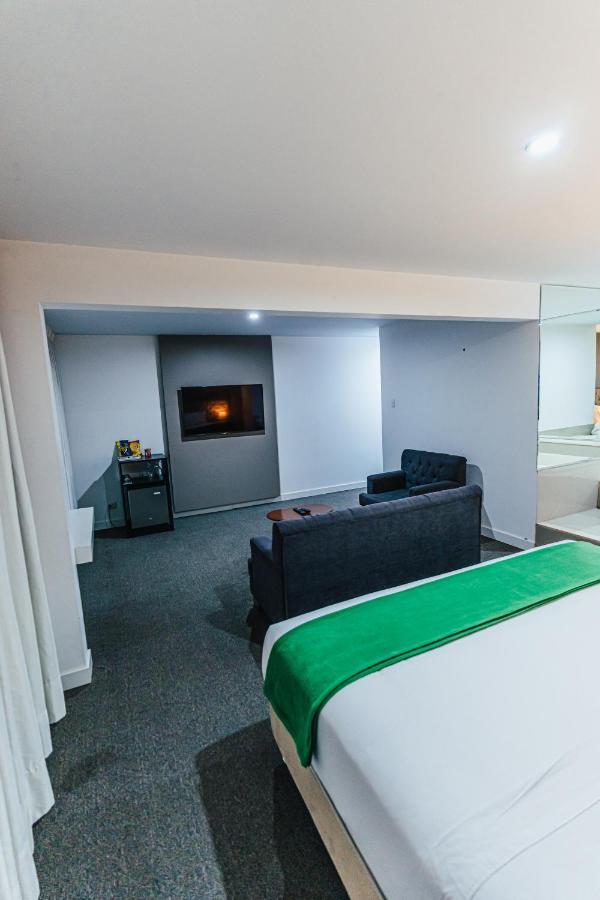 Hotel Hacienda Lima Norte מראה חיצוני תמונה